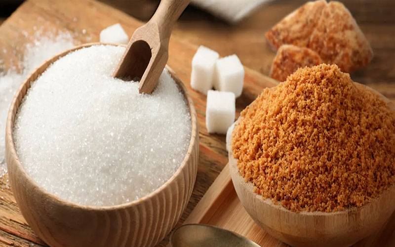 پاکستان میں چینی چھوڑ کر لوگ گڑ استعمال کرنے لگے