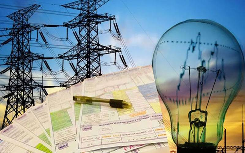 وفاقی حکومت کا اپریل سے بجلی کے نرخوں میں کمی کا عندیہ