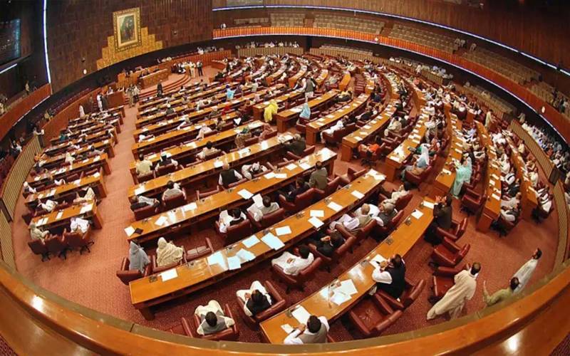 قومی اسمبلی میں اراکین پارلیمنٹ کی تنخواہوں میں اضافے کا بل منظور 