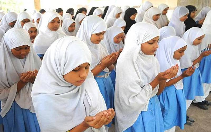 پشاور:تعلیمی اداروں کے قریب غیرمعیاری کھانے کی فروخت پر پابندی