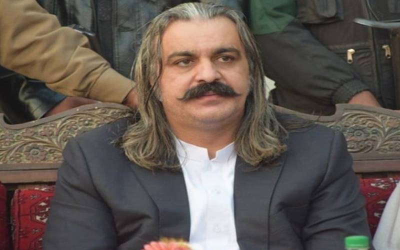اداروں کو مضبوط کرنا چاہیے، اوورسیز پاکستانی پیسے بھجوائیں، علی امین گنڈاپور