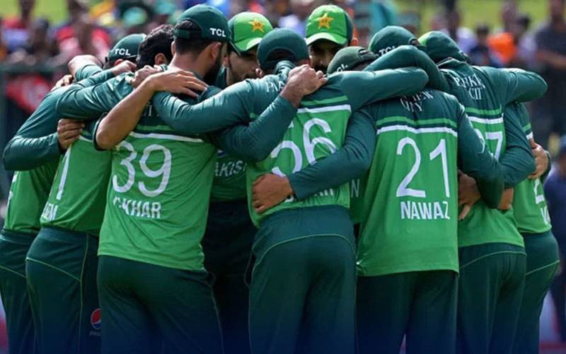 سلیکشن کمیٹی گھر جائے! ورنہ گرین شرٹس بنگلہ دیش سے بھی ہارے گا 
