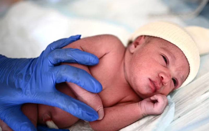 بچے کی دو بار پیدائش، طب کا حیرت انگیز واقعہ