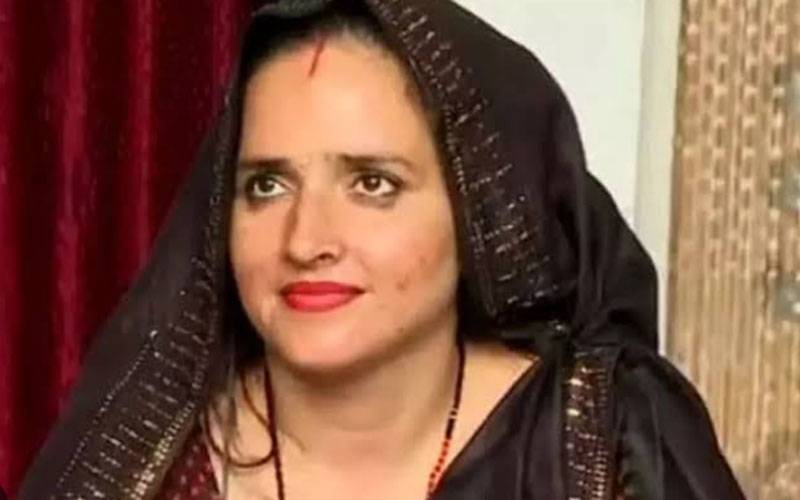 محبت کی شادی کیلئے بچوں سمیت بھارت جانے والی سیما حیدر کو ملک چھوڑنے کا حکم