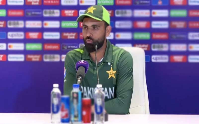 مل کر کھیلتے ہوئے حریف کو ٹف ٹائم دے رہے ہیں: فخر زمان