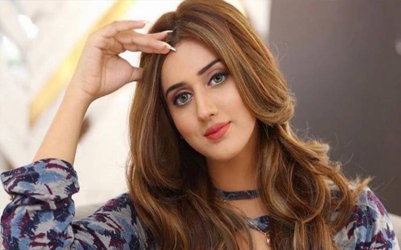 بھارتی جارحیت کے سوال پر خاموشی اختیار کرنے پر جنت مرزا کو تنقید کا سامنا 