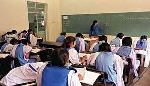 مر گئے فاقے،6500 انٹرن سکول ٹیچرز کو 2 ماہ سے تنخواہ نہ مل سکی