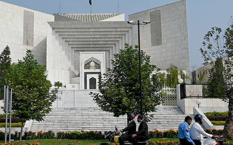 کیا قانون سازی کے بغیر سپر ٹیکس لگا سکتے ہیں؟ سپریم کورٹ آئینی بینچ
