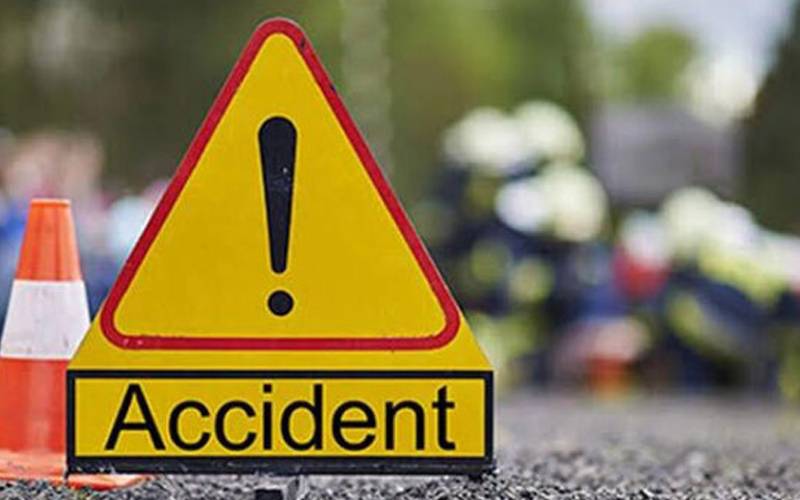 شورکوٹ: بس ٹرک سے ٹکرا کر کھائی میں گر گئی، 3 افراد جاں بحق، 9 زخمی
