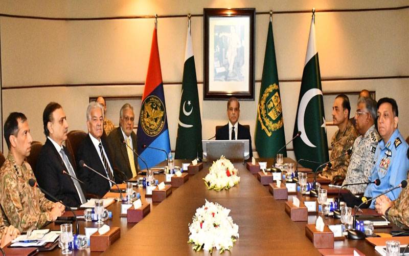 وزیراعظم کا سروسز چیفس کیساتھ آئی ایس آئی ہیڈ کوارٹرز کا دورہ،سیکیورٹی صورتحال پربریفنگ دی گئی 