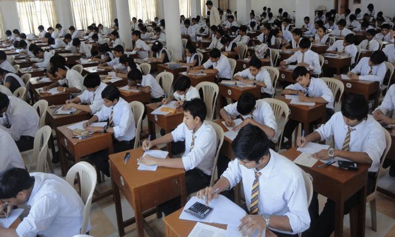 لاہور، ملتان بورڈ نے کل ہونے والے امتحانات ملتوی کر دیئے