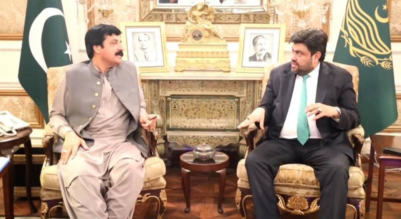  قوم اس وقت افواج پاکستان کے شانہ بشانہ کھڑی ہے،گورنر سندھ  کی گورنر پنجاب سے ملاقات
