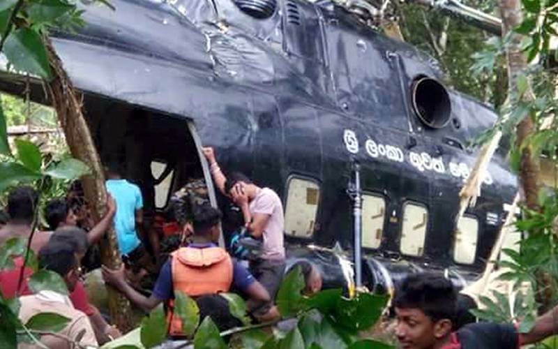 سری لنکن ایئرفورس کا ہیلی کاپٹر گر کر تباہ، 6 افراد ہلاک