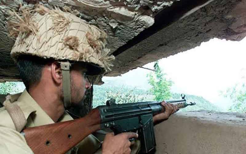 پاک فوج نے ایل او سی پر بھارت کی مزید 5 پوسٹیں تباہ کر دیں  