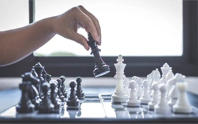 افغانستان: طالبان حکومت نے شطرنج پر پابندی عائد کردی، وجہ کیا بنی؟