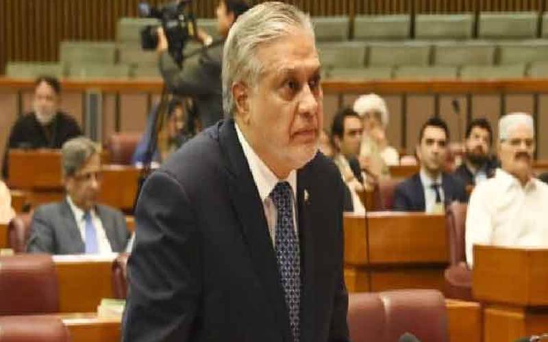 اسحاق ڈار نے سینیٹ اجلاس میں منی بل رپورٹ پیش کردی