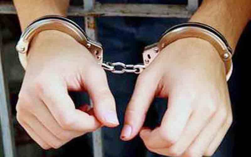 جعلی رجسٹری کے ذریعے اراضی منتقل کرنے پر سب رجسٹرار گرفتار
