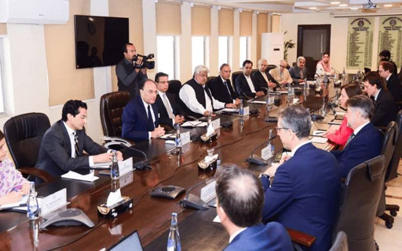 آئی ایم ایف نے تنخواہ دار طبقے کو ریلیف حکومتی اخراجات میں کمی سے مشروط کردیا  