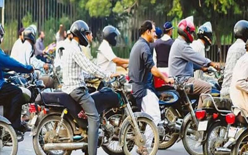 کراچی: ٹریفک قوانین توڑنے والی 50 ہزار 467 موٹر سائیکلیں تحویل میں لے لی گئیں
