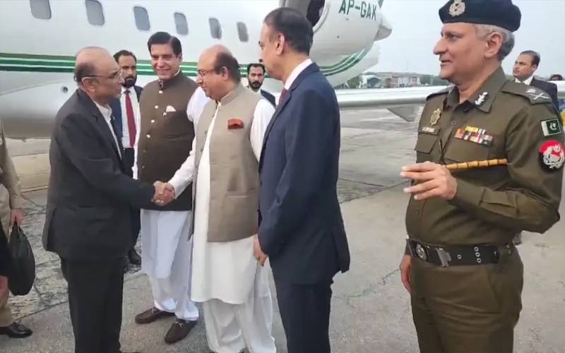 صدر زرداری لاہور پہنچ گئے،پی ایس ایل کا فائنل میچ دیکھیں گے