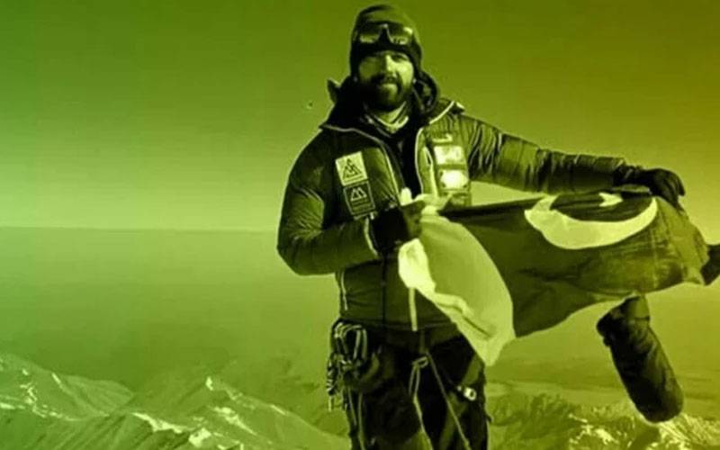 پاکستانی کوہ پیما سعد منور نے بھی دنیا کی بلند ترین چوٹی ماؤنٹ ایورسٹ کو سر کر لیا 