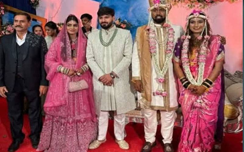 بھارت: ہندو مسلم مذاہب کی شادیاں ایک سٹیج پر