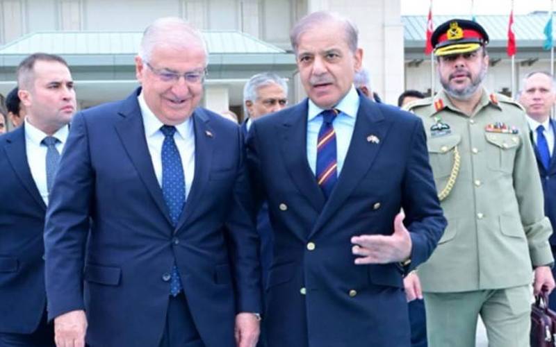 ایران کے ساتھ تجارت کو 10ارب ڈالر تک لے جانا چاہتے ہیں: وزیراعظم
