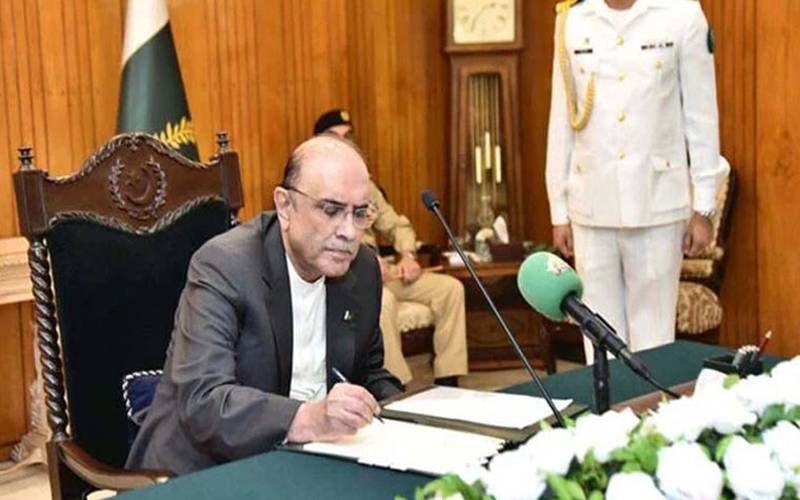 صدر مملکت نے بچوں کی شادی کی ممانعت کے بل پر دستخط کر دیئے