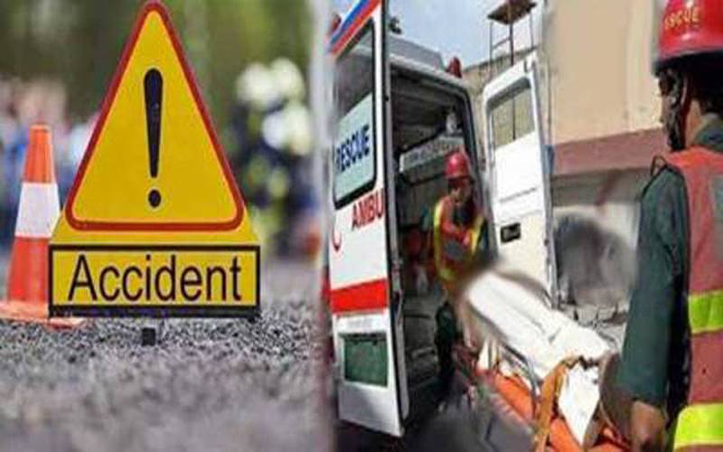 کراچی میں ٹریلر کی موٹرسائیکل کو ٹکر، 2 خواتین جاں بحق