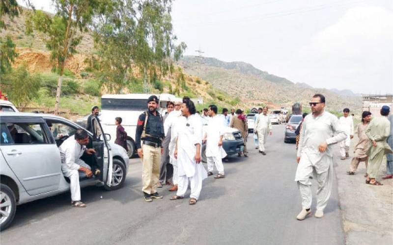  کوہاٹ: گھر میں دھماکہ،2 افراد جاں بحق 