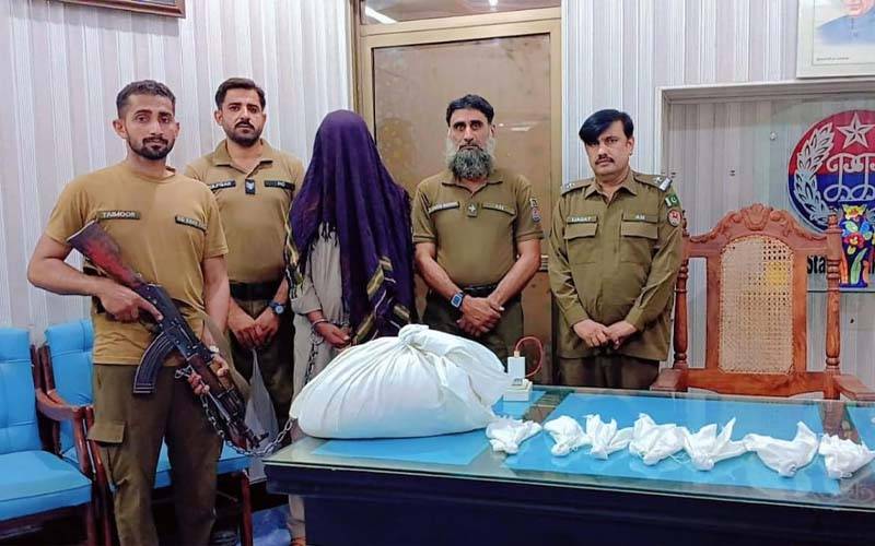 ڈی آئی خان؛بین الصوبائی چیک پوسٹ پر کارروائی ،7کلو منشیات برآمد