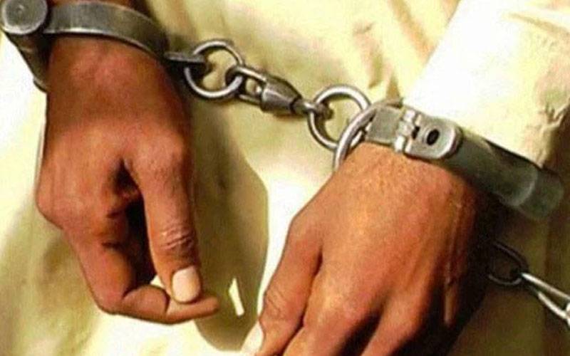 مظفر گڑھ میں11 سالہ طالب علم سے زیادتی پر استاد گرفتار 