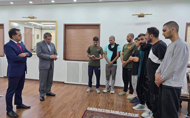 انسانی سمگلروں سے بازیابی کے بعد 10مغوی پاکستانی سفارتخانے پہنچ گئے