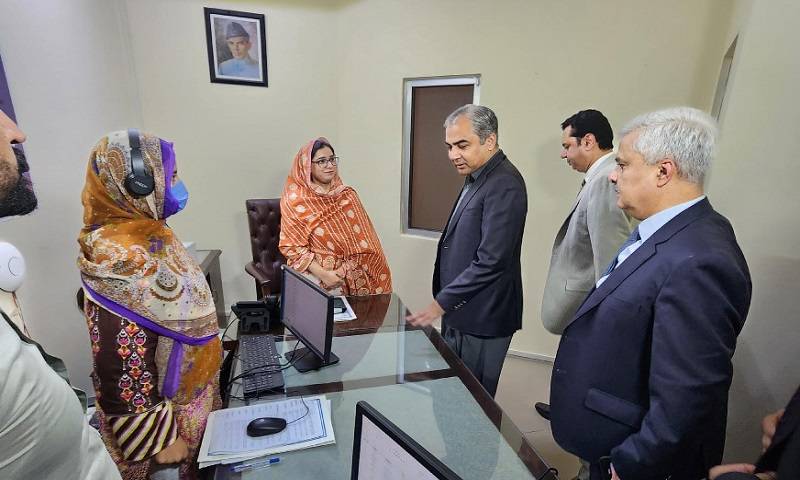 وفاقی وزیر داخلہ محسن نقوی کا نیشنل سائبر کرائمز انوسٹی گیشن ایجنسی کے ہیڈکوارٹر کا دورہ