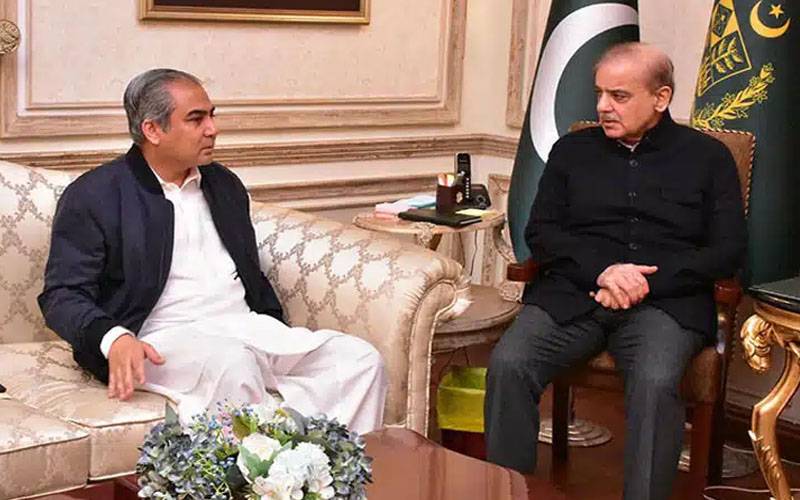 مسافر بسوں کےکرایوں میں اضافہ واپس لینےکا فیصلہ