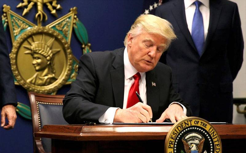  12 ممالک کے لوگوں کے امریکہ آنے پر پابندی،ٹرمپ نے بل پر دستخط کر دیئے