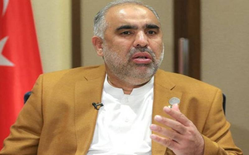 کسی بھی قربانی کیلئے تیار، حکومت کو ٹف ٹائم دیں گے: اسد قیصر