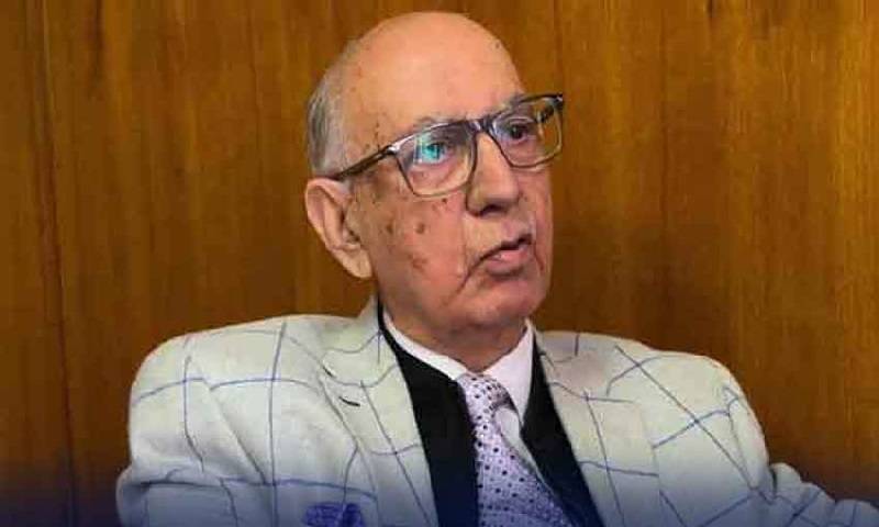 پی ٹی آئی طاقت کھو چکی، اب کوئی تحریک چلانے کے قابل نہیں:عرفان صدیقی