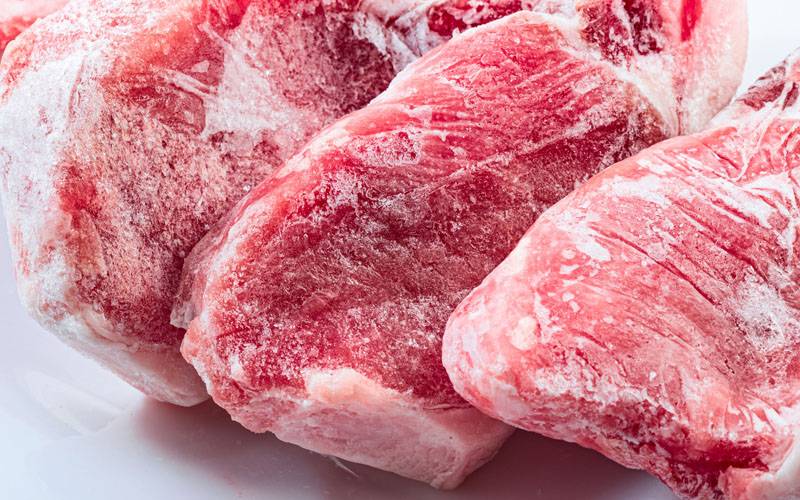 برف میں جما گوشت منٹوں میں کیسے پگھلائیں؟