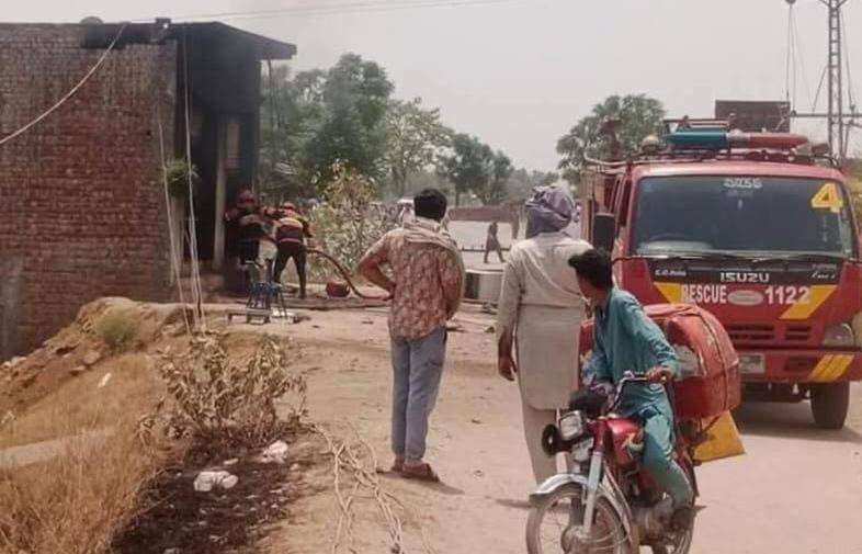 وزیرآباد :منی پٹرول پمپ پر ٹینکی پھٹنے سے 16 افراد جھلس گئے، 5 کی حالت نازک 