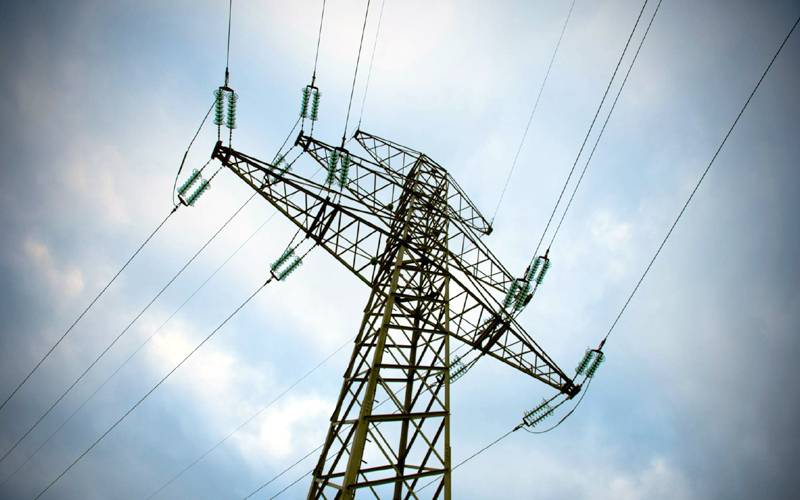 صارفین کیلئے خوشخبری، بجلی 4.69 روپے سستی ہونیکا امکان