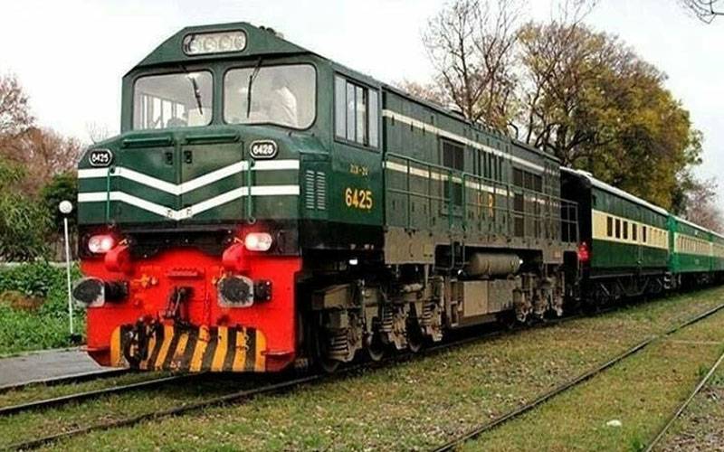  مارگلہ ٹنل پر جعفر ایکسپریس پٹری سے اتر گئی 
