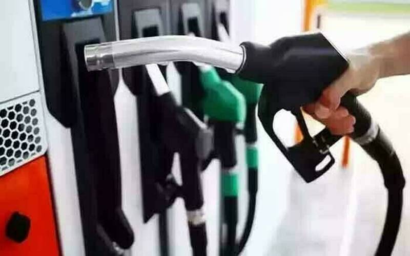 پیٹرول اور ڈیزل کی قیمتوں میں 5 روپے تک اضافے کا امکان
