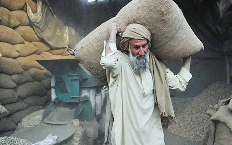 مزدور کی کم از کم تنخواہ 40 ہزار مقرر کرنے کی سفارش 