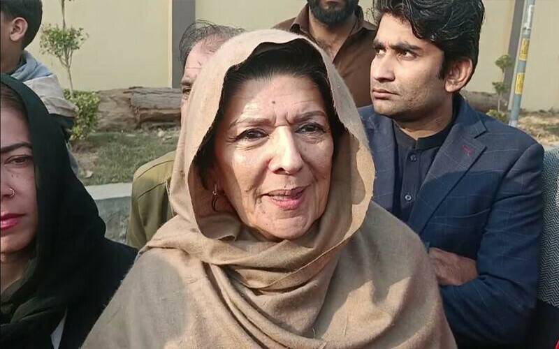 ہمیں انصاف نہیں مل رہا، گرفتار کرنا ہے تو کرلیں، علیمہ خان