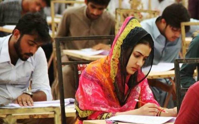 سپلی والے طلبہ سمَر سمسٹر  سہولت فراہم نہ کرنے پر پریشان،وزیراعلی سے مداخلت کی اپیل