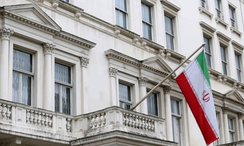 برطانیہ کا ایران سے اپنے سفارت خانے کے عملے کو واپس بلانے کا اعلان