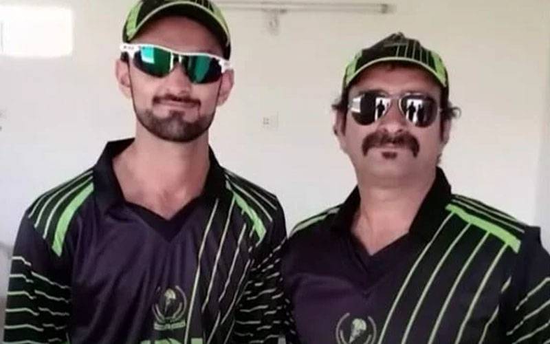 دنیائے کرکٹ میں باپ بیٹے کا منفرد ریکارڈ 