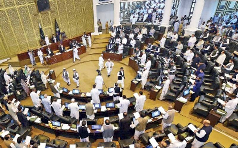 بانی پی ٹی آئی سے ملاقات کے بغیر ہی کے پی کا بجٹ منظور کرنے کا فیصلہ