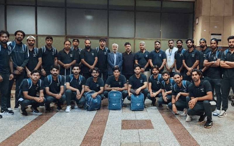 ہاکی سے بے رخی بدستور قائم، سلور میڈلسٹ ٹیم کے استقبال کیلئے ایئر پورٹ پر کوئی نہ آیا